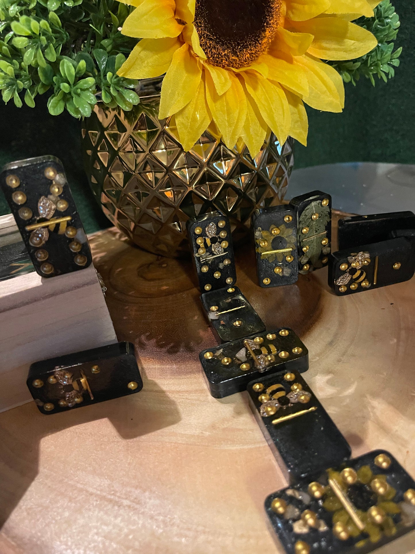 Bumble Bee Dominoes